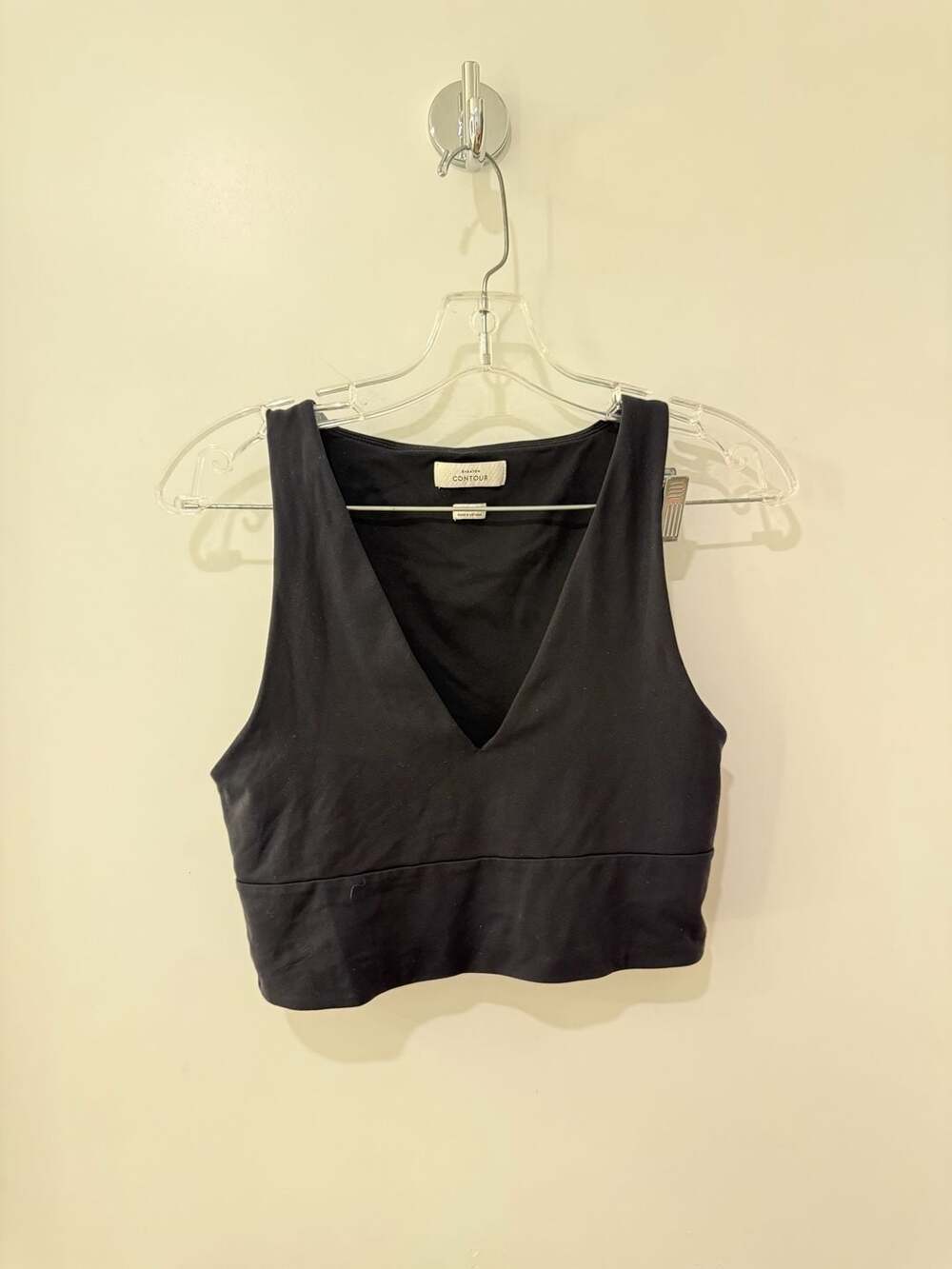 Babaton Contour Black V-Neck Crop Tank Top Size M